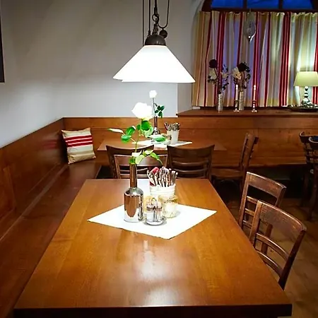 Rathauskeller Hotel 3*